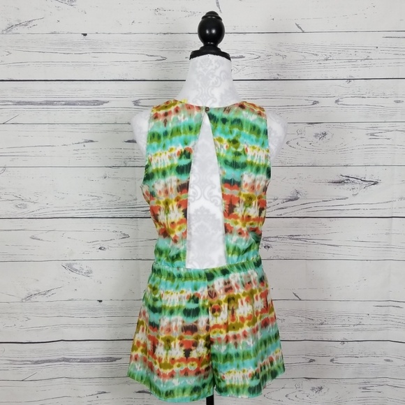 Lush sleeveless romper - Picture 5 of 7